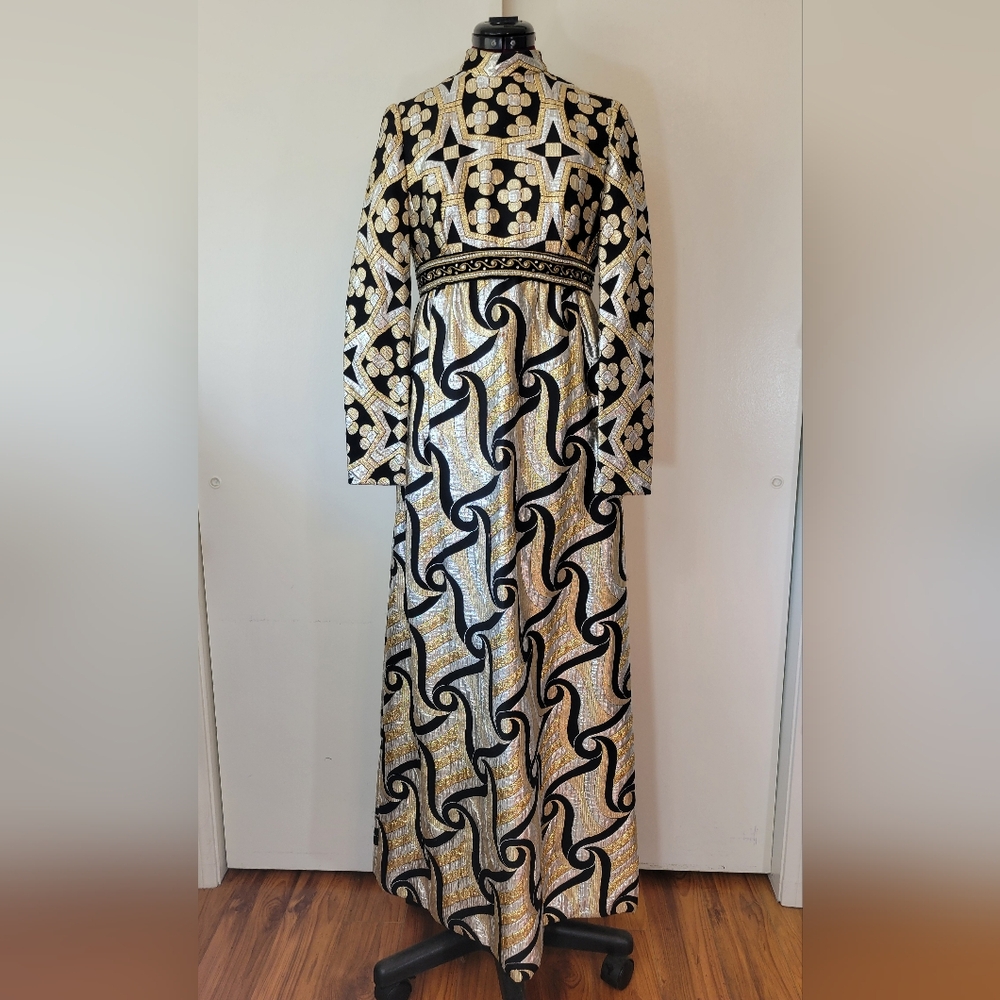 VTG 60's Sandra Sage brocade dress - Picture 12 of 17
